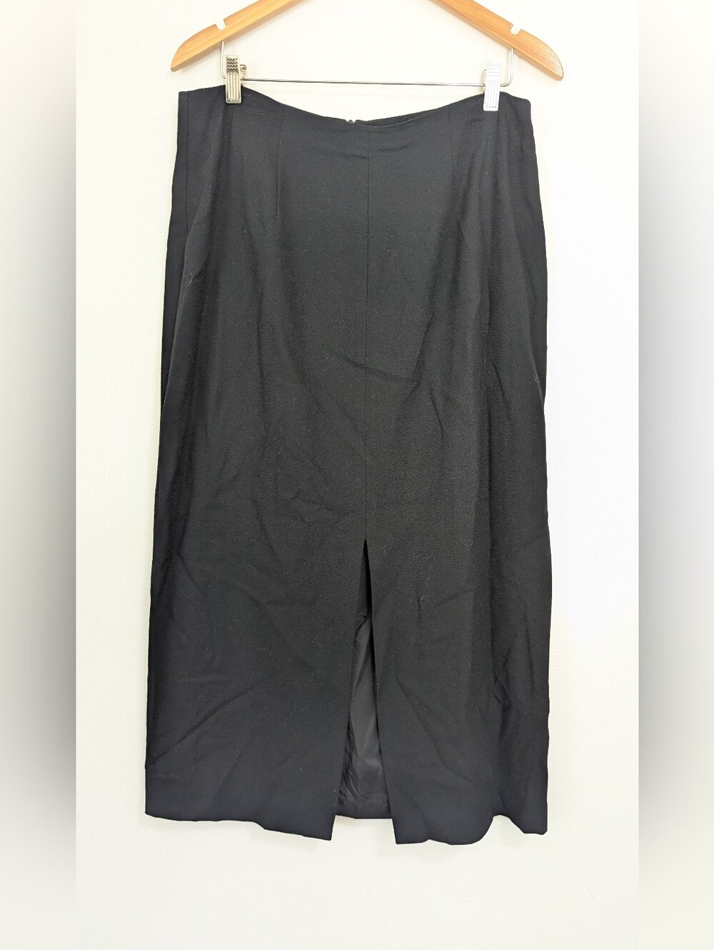 Chaus Size 16 Black 100% Wool Lined‎ Midi Skirt with Slit